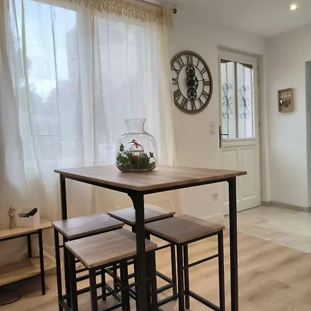 Holiday home Le Petit De La Butte