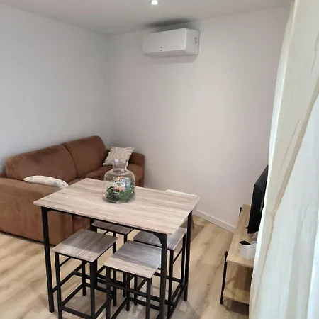 Holiday home Le Petit De La Butte Gourdon-en-quercy