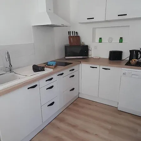 Le Petit De La Butte *