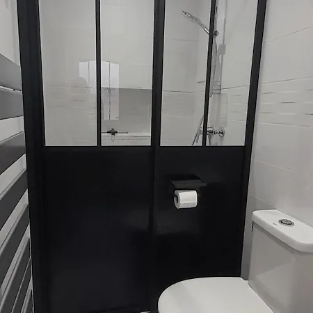 Le Petit De La Butte Nyaraló *