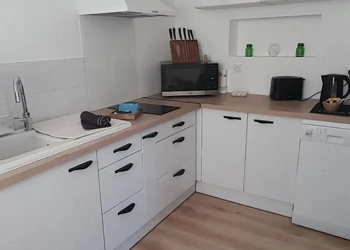 Le Petit De La Butte *